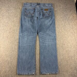 Wrangler Retro Slim Straight Mens Jeans Blue Denim Size 36x30 ACTUAL Western